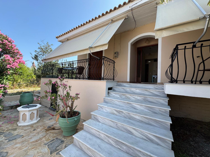 Exterior view 2, Pandesia Apartments, Ionian Islands