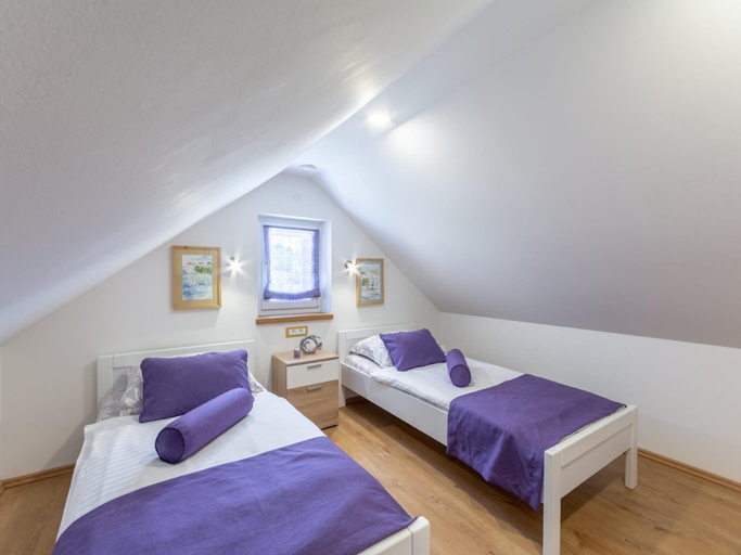 5, Villa Blue Sky, Bol