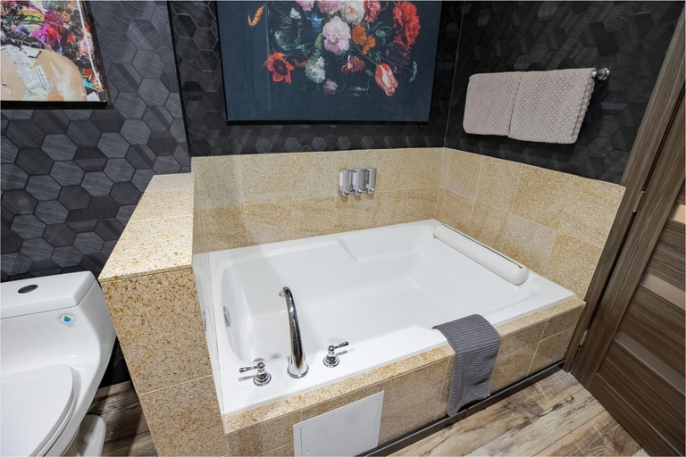 Bathroom 3, 2100 SqFt Penthouse Suite W/ Strip Views! POOL GYM, Clark