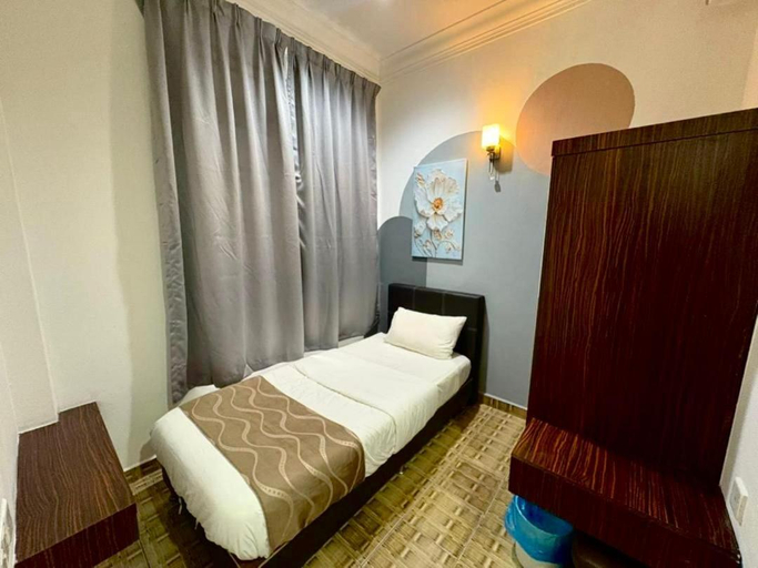 Bedroom 2, DAILY INN HOTEL, Mersing