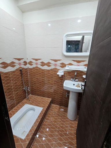 Bathroom, Lahore Park Hotel, Lahore