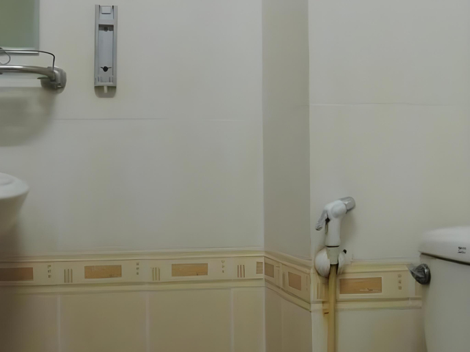 Bathroom 5, Truc An Hotel, District 10