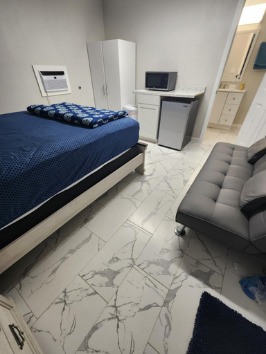 Others 3, Private and beautiful room for vacation, Broward