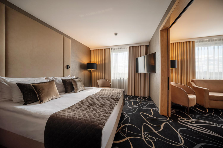 Bedroom 2, Airport Hotel Okecie, Warsaw