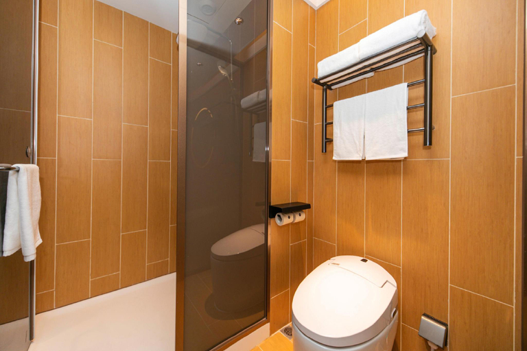 Bathroom 3, Ji Hotel Suzhou Guanqian Street Centre, Suzhou