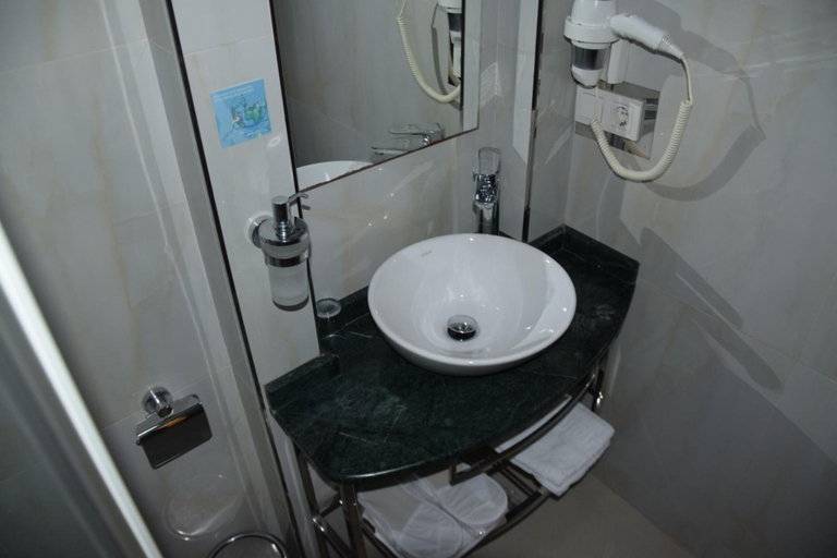 Bathroom 5, Sirin Han Hotel Old City, Fatih