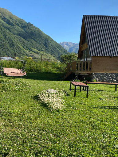 Others 2, Sunny side cottage, Kazbegi