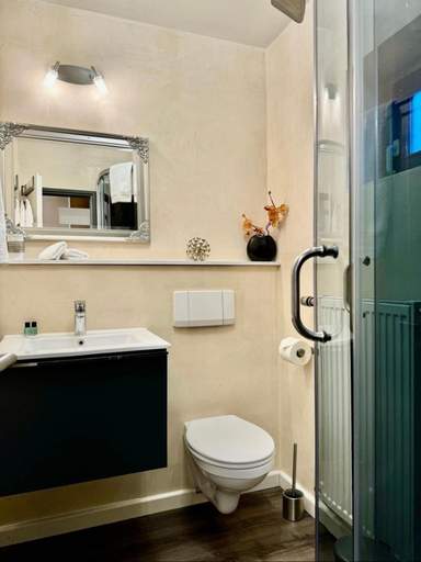 Bathroom 3, Ferienhauser Schlossberg, Cham