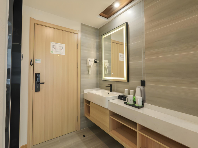 Bathroom 3, Vatica Hotel Huangshan South Gate Terminal Station, Huangshan