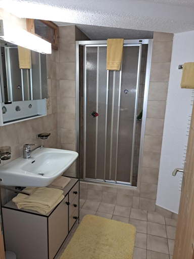 Bathroom, Berggasthaus Gemsli, Prättigau/Davos