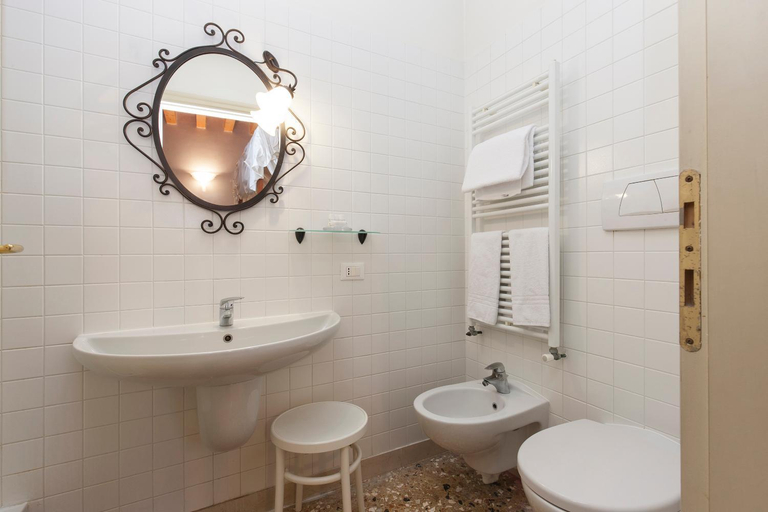 Bathroom 5, B&B Al Palazzetto, Venezia