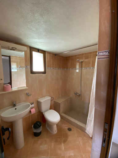 Bathroom, FarmHouse Qeparo, Vlorës