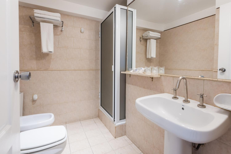 Bathroom 5, Cilene Del Faro Suites and Spa, Ushuaia
