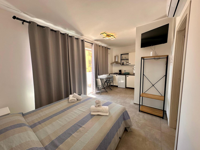 Bedroom 5, Summer Vibes, Trapani