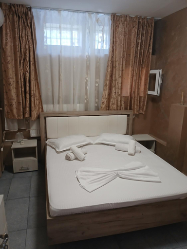 Bedroom 2, Pensiunea Pelican, Tulcea