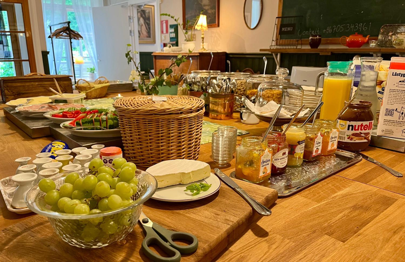 Food & Drinks 4, Lidhem herrgard. Bed & Breakfast och mindre lagenheter, Vimmerby