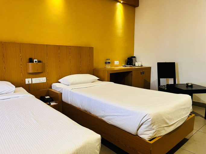 Bedroom 2, PLA RATHNA RESIDENCY , Tiruchirappalli