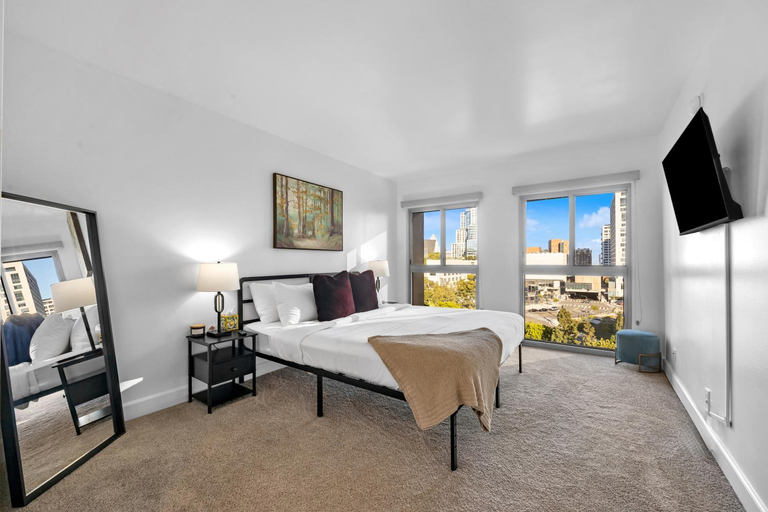 Bedroom 3, Modern Luxury 2 Bed with Panoramic City Views in Downtown LA, Los Angeles