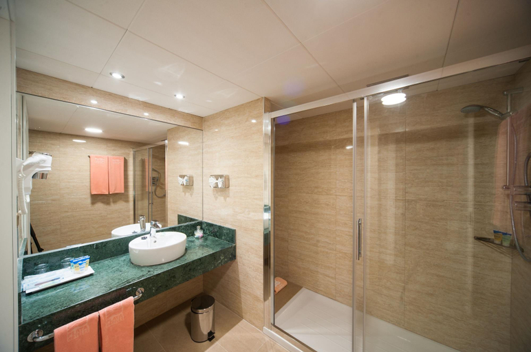 Bathroom 4, Vera Playa Club Hotel, Almería