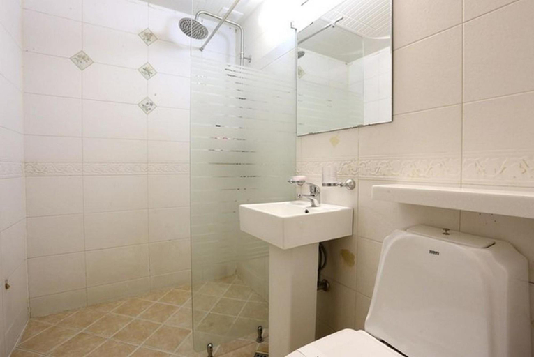 Bathroom 5, Yeoju Hightel, Yeoju