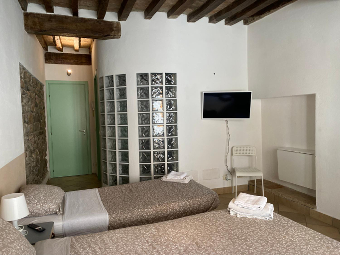 Others 2, Civico 18 B&B, Reggio Nell'Emilia