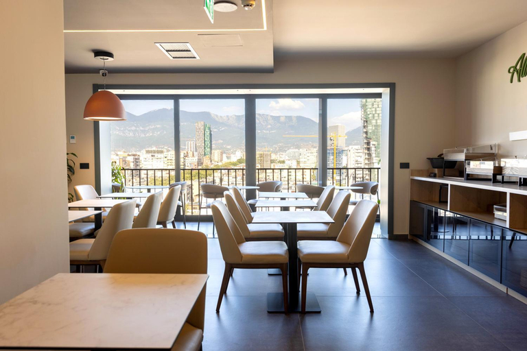 Food & Drinks 5, Si Hotel, Tiranës