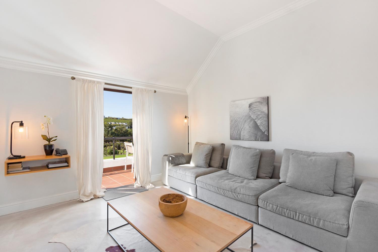 Others 5, Winelands Golf Lodges 8, Cape Winelands