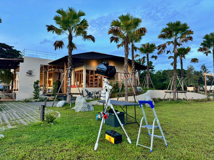 Exterior view 2, ThamMaChatPhan FARM, Wat Bot