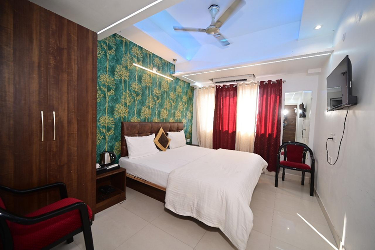 Bedroom 1, Hotel Shivansh, Varanasi