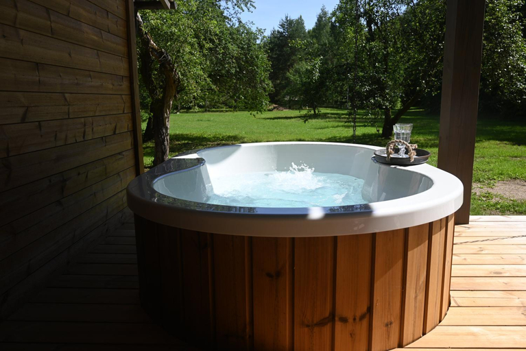 Hot tub 3, ALNUS KIEMAS, Birštono