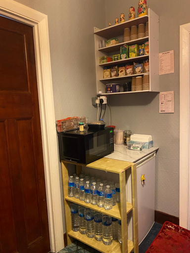 Food & Drinks 4, House 220, London