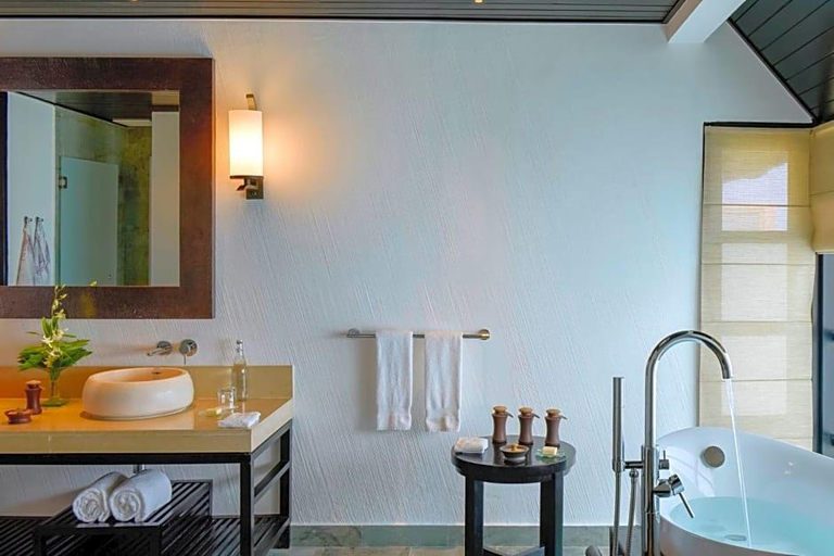 Bathroom 4, Four Seasons Resort Maldives at Kuda Huraa, Kaafu Atoll