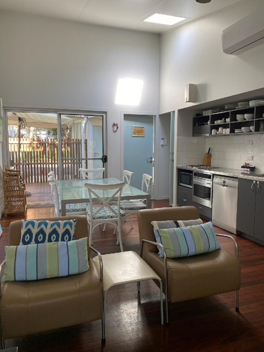 Food & Drinks 4, Allure Stradbroke Resort, Redland Bal