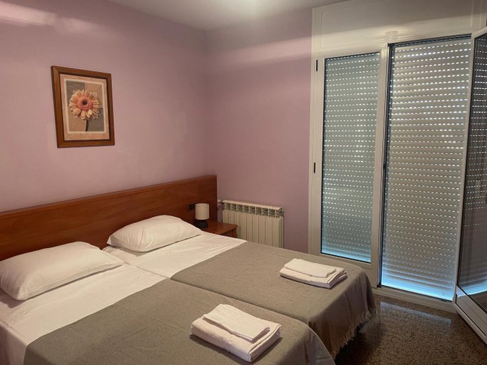 Bedroom 2, Apartamentos Villa de Ainsa, Huesca