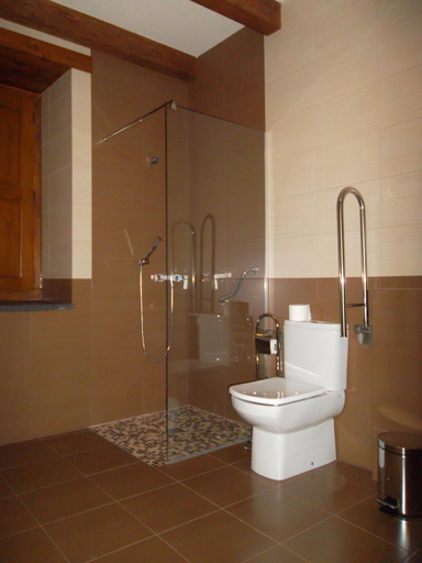 Bathroom, Molinos de Antero, Lugo