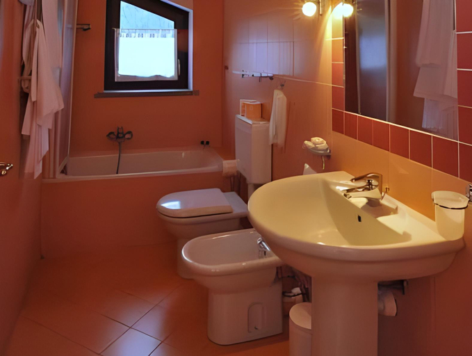 Bathroom, Residence Les Nigritelles, Aosta