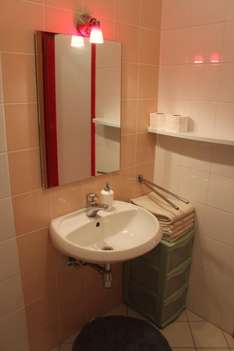 Bathroom 3, Apartments Nikolina, Posedarje