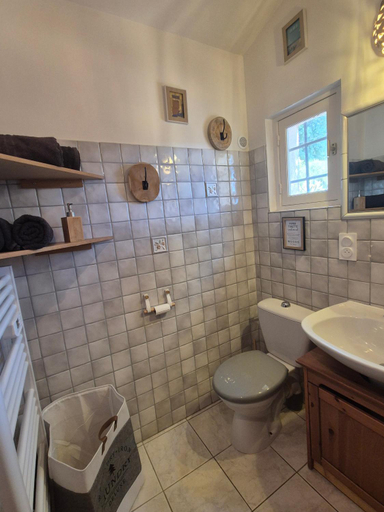 Bathroom 4, Gites Colline De Sollies, Var