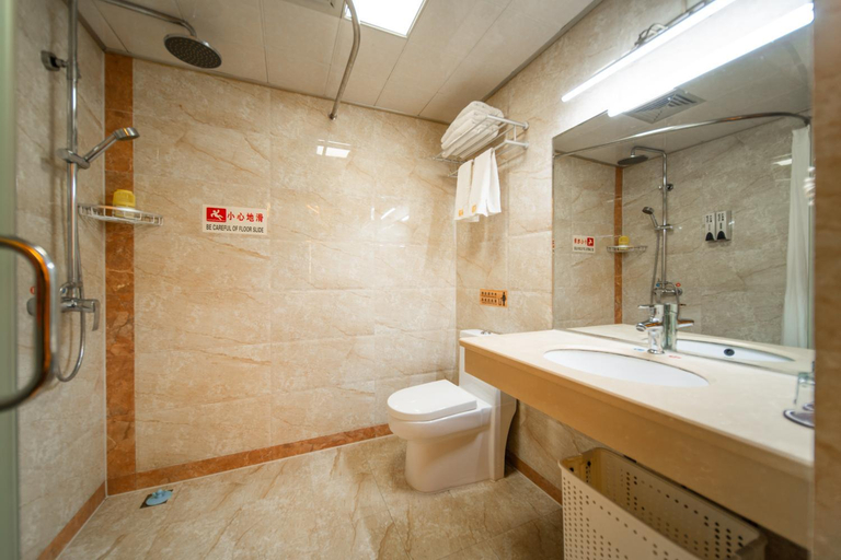 Bathroom 4, Zhangjiajie Wangyi Hostel, Zhangjiajie