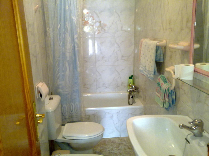 Bathroom, Hostal Asensio Nijar, Almería
