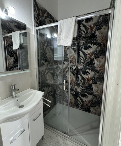 Bathroom 3, B&B Feronia, Nuoro