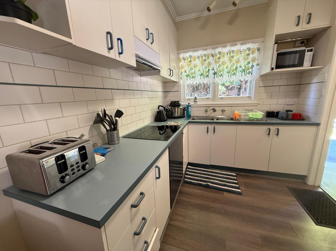 Others 4, Mitcham Station Home Stay, Whitehorse - Nunawading E.