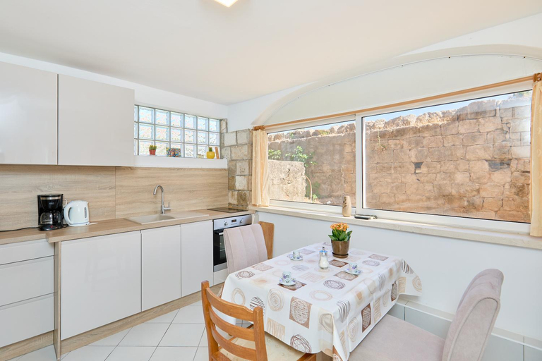 Others 4, Lilly - Bright Apartment With Outdoor Space, Dubrovnik