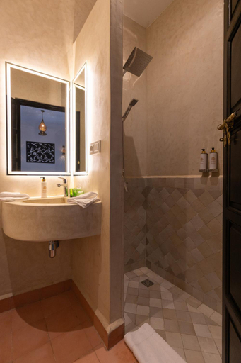 Bathroom 3, Riad Zehra, Marrakech