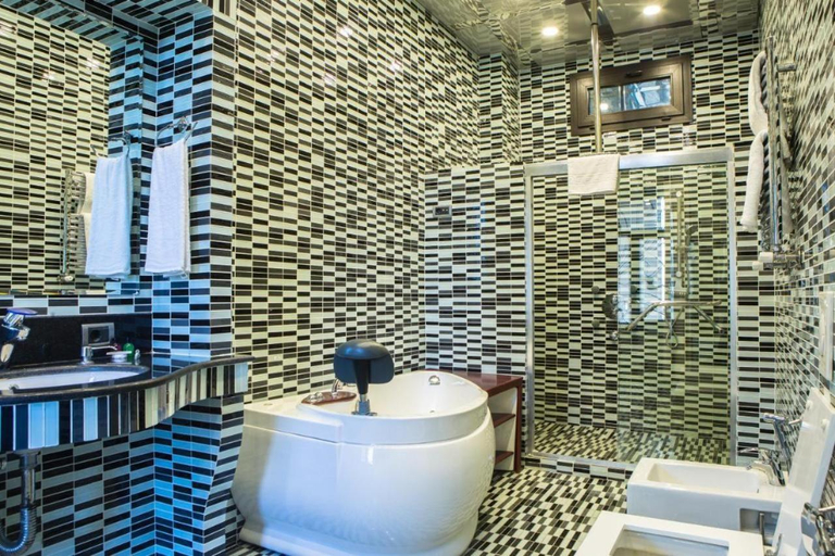 Bathroom 4, Raymond Hotel Baku, Baku
