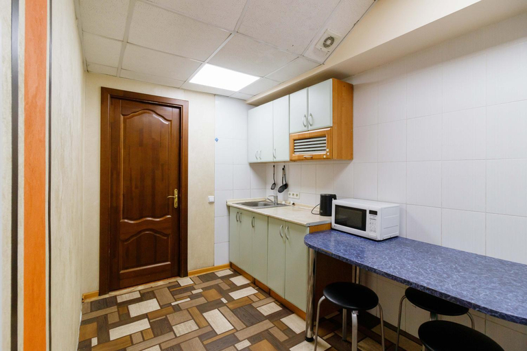 Others 4, Uneed Rooms: Sky, Darnyts'kyi