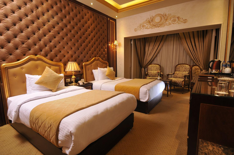 Bedroom 2, Golden Inn Hotel, Al-'Ajuzah
