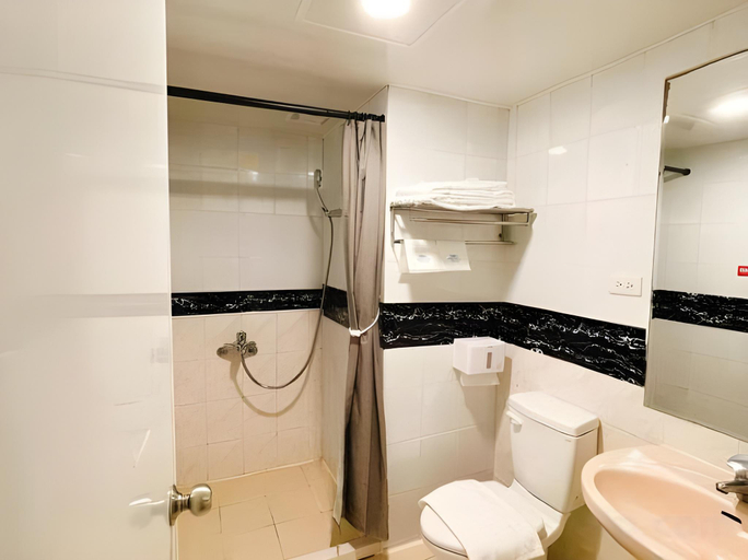 Bathroom 4, Joy Garden , Kaohsiung