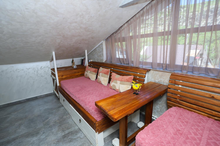 Bedroom 3, River Home