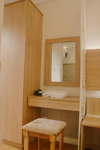Others 4, Khách sạn Sao Vàng, Bảo Lộc